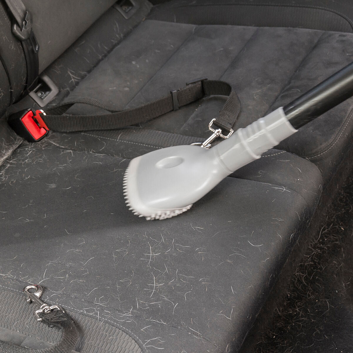 Brosse aspirateur anti-poils - InnovaGoods